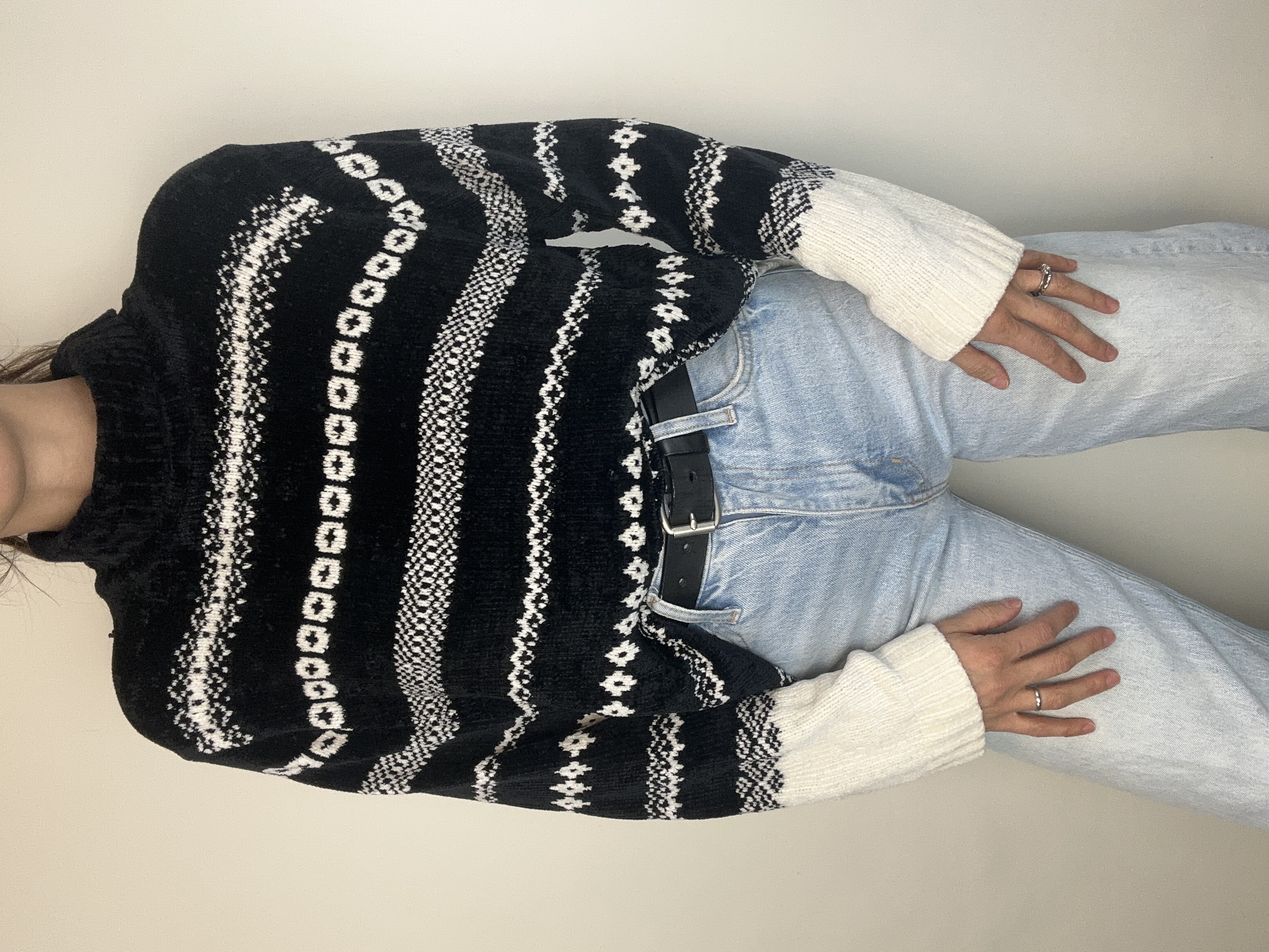 SWEATER | L-XL 1