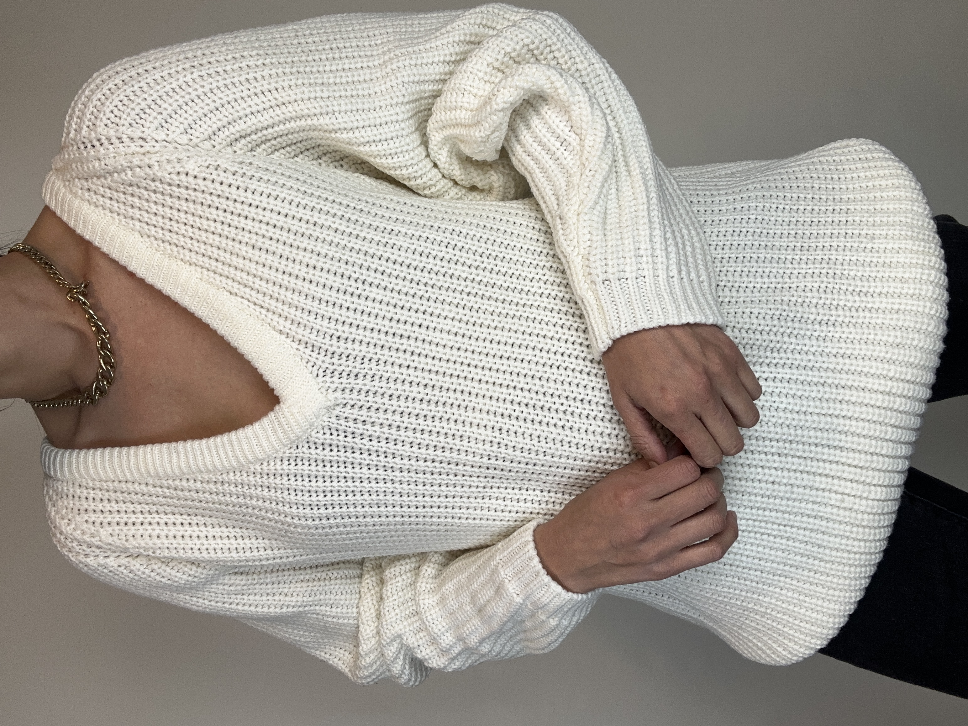 SWEATER | L-XL 2
