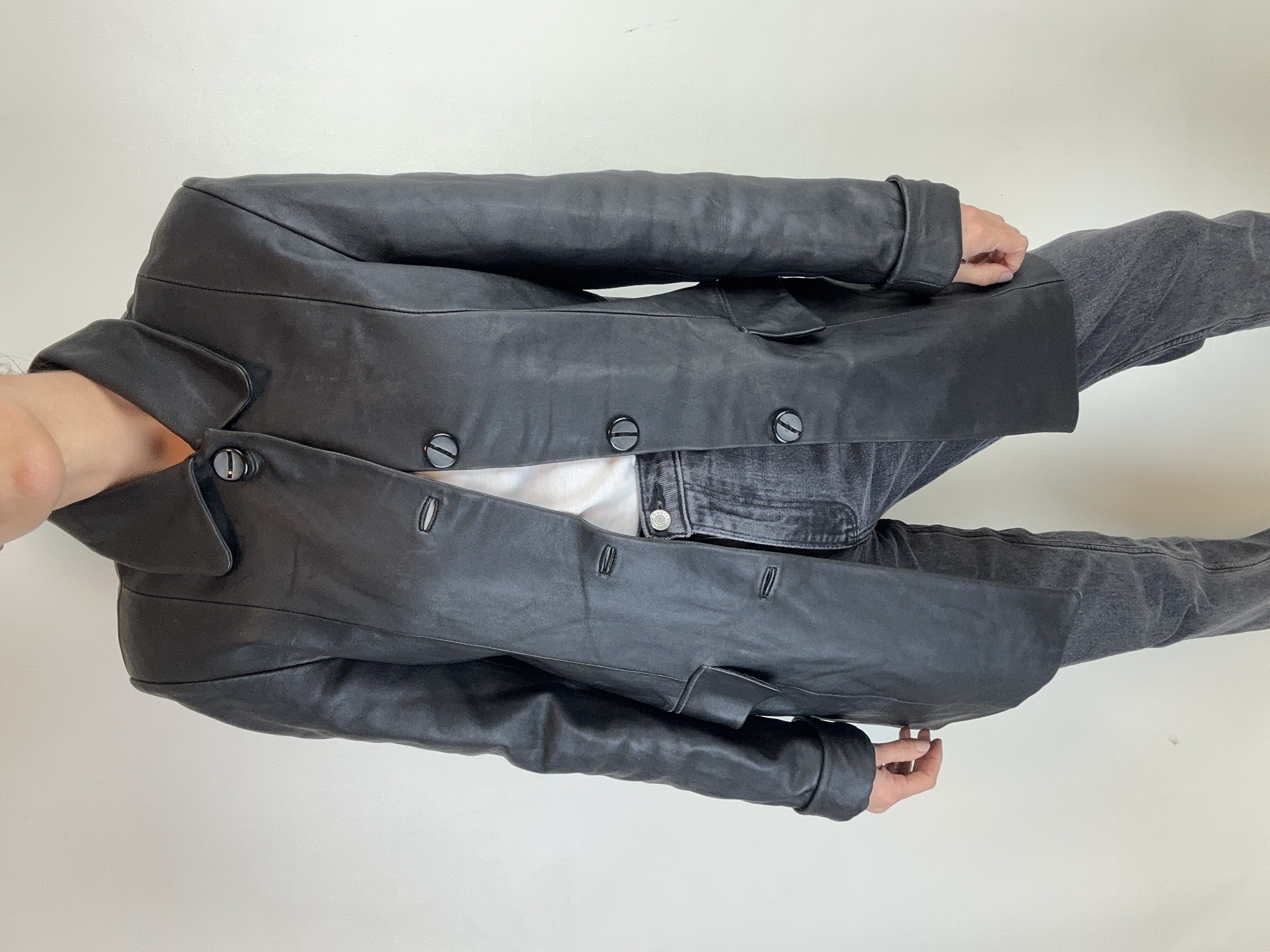 ABRIGO | VINTAGE | CUERO | M 4