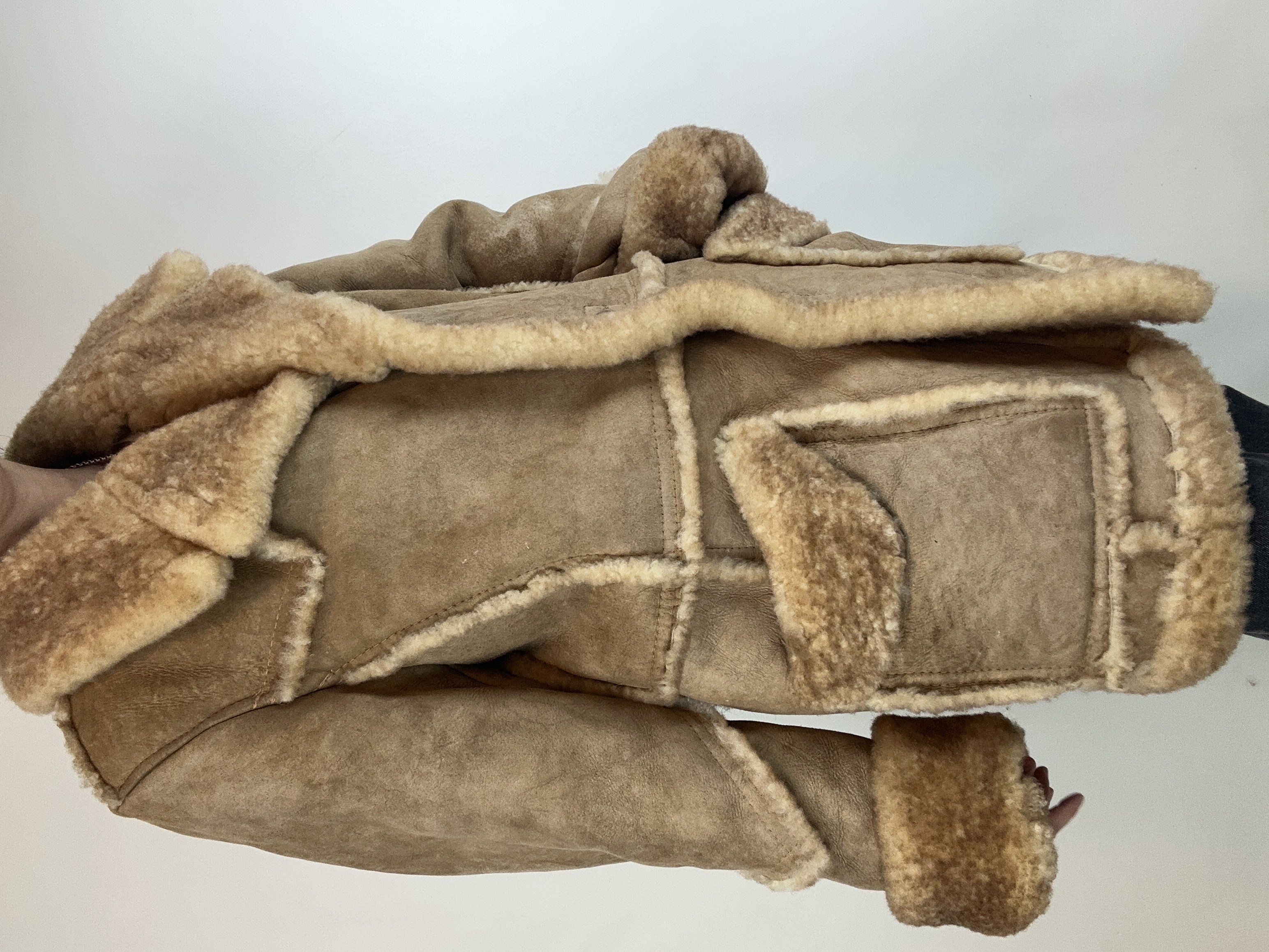 GAMULÁN SHEARLING | 100%  CUERO Y LANA | L 7