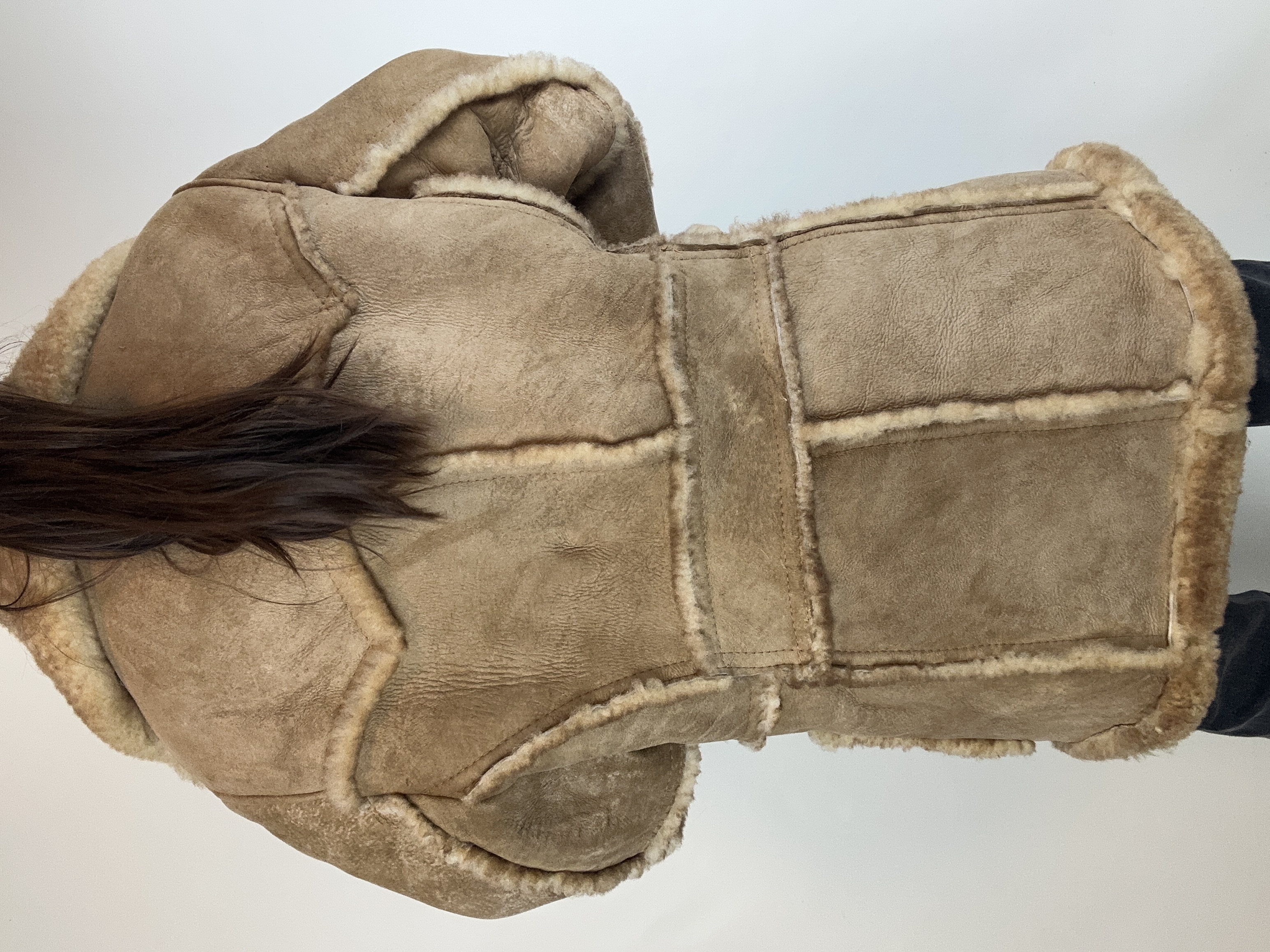 GAMULÁN SHEARLING | 100%  CUERO Y LANA | L 8