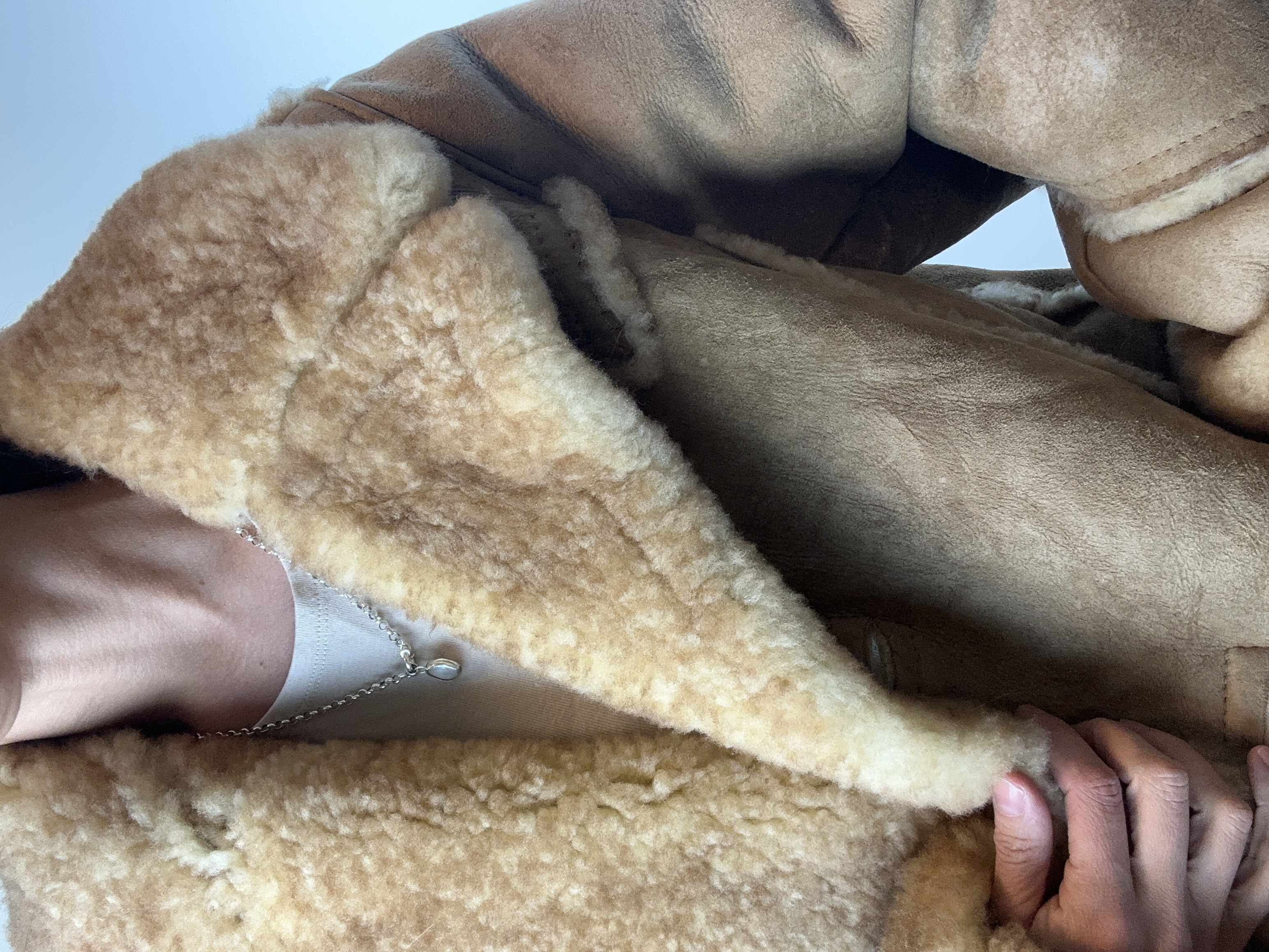 GAMULÁN SHEARLING | 100%  CUERO Y LANA | L 10
