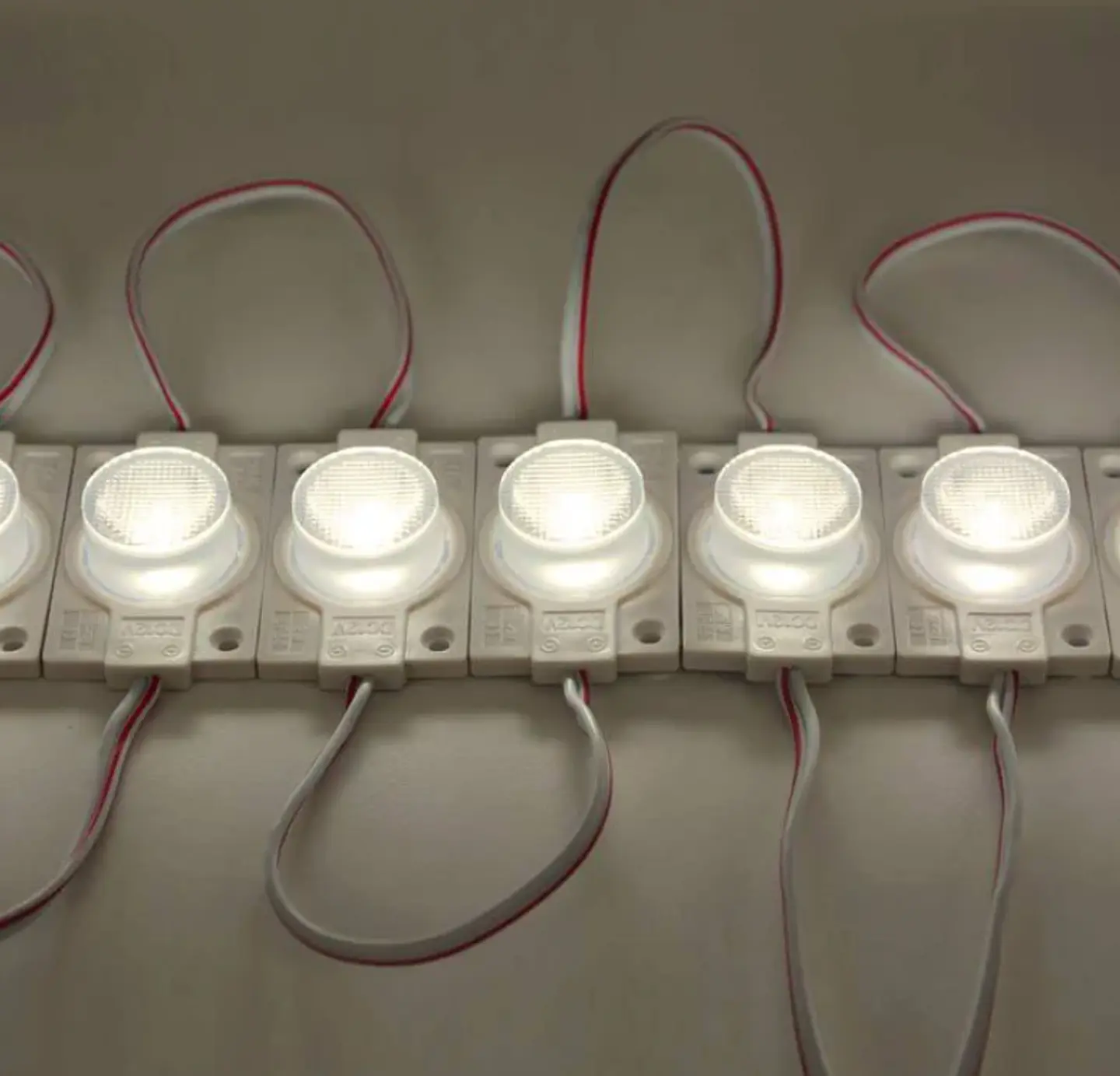 MÃ³dulo LED para Letreiros Iluminados SMD3030 2W 12V IP65 50.000H 2