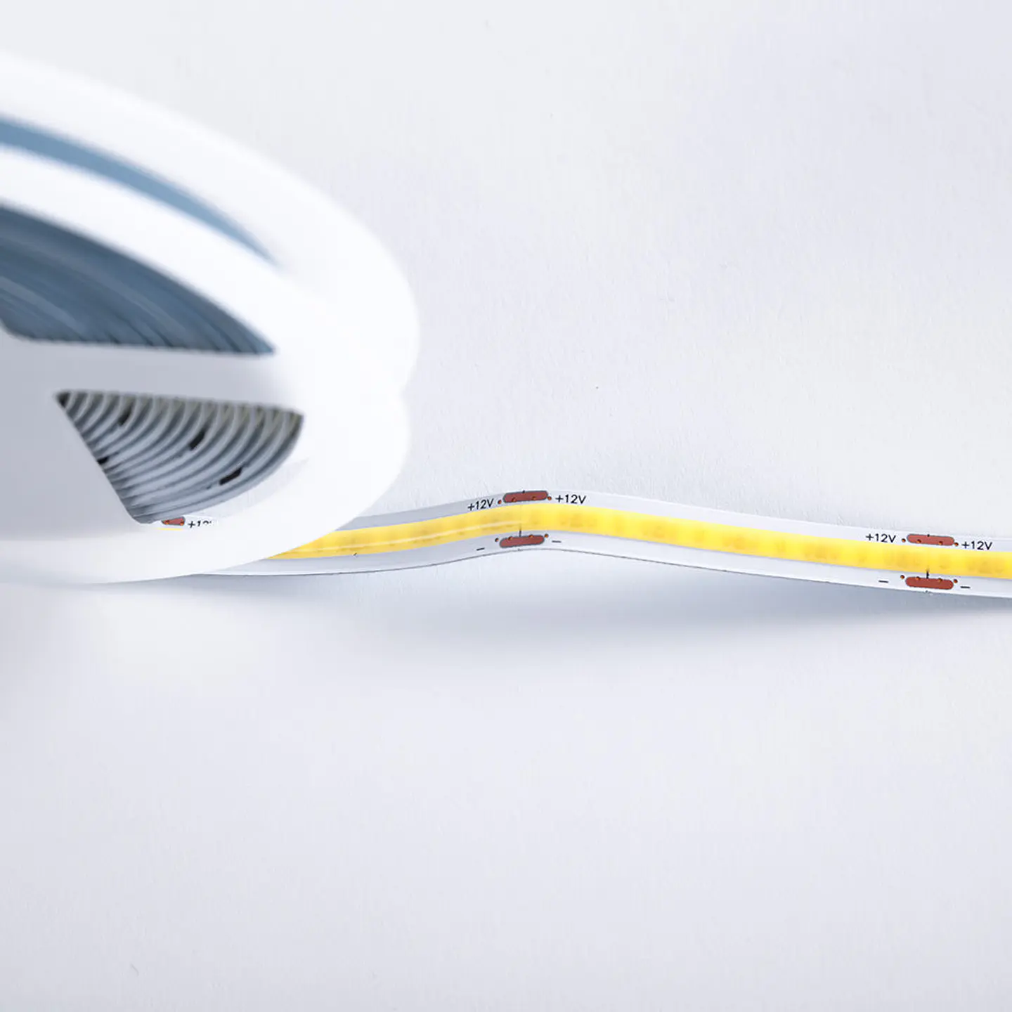 Faixa de 320 LEDs/M 50W 5.000Lm CRI90 6000ÂºK COB 12VDC IP20 8mm Largura x5M 40.000H [CA-COB-320-12DC-CW]-Branco Frio 4