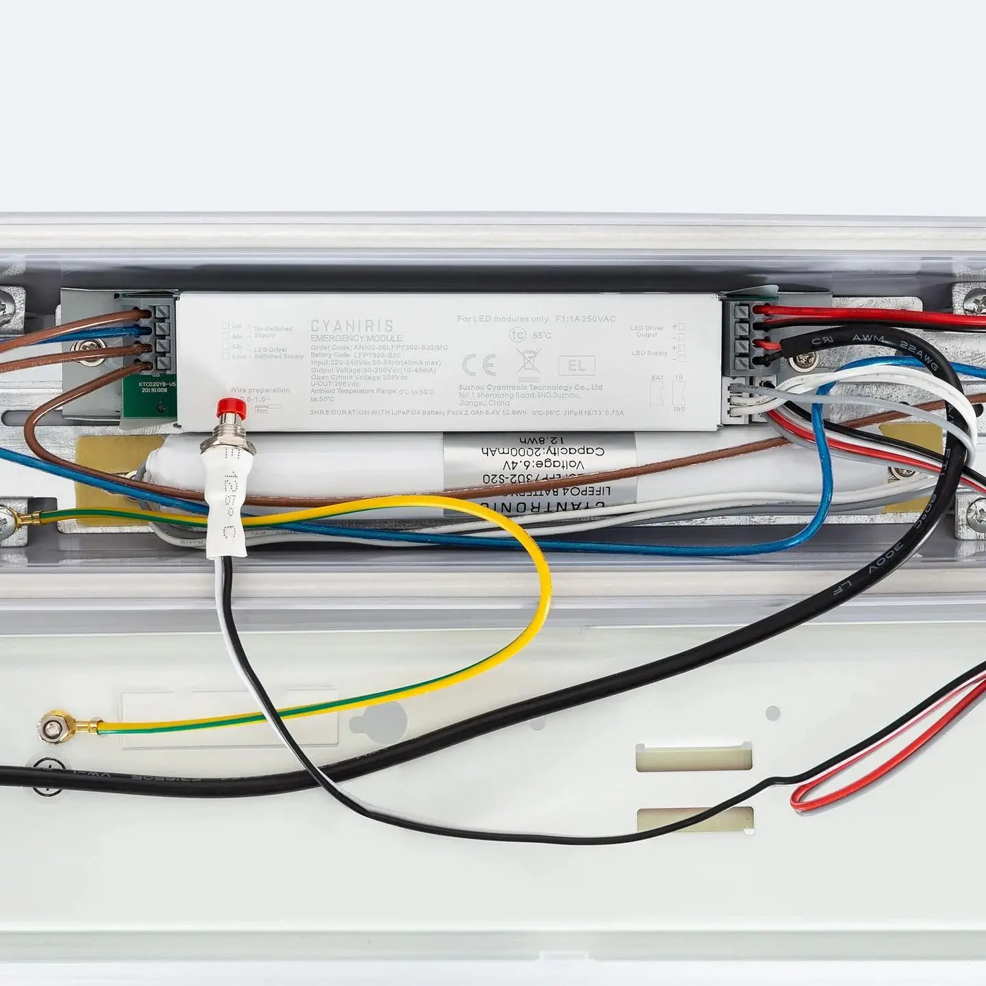 Kit de EmergÃªncia LED ImpermeÃ¡vel e InterligÃ¡vel 60W 7200lm IP65 CCT (Temperatura de Cor AjustÃ¡vel) 3000-6500K 110Âº TridÃ´nico Re 2