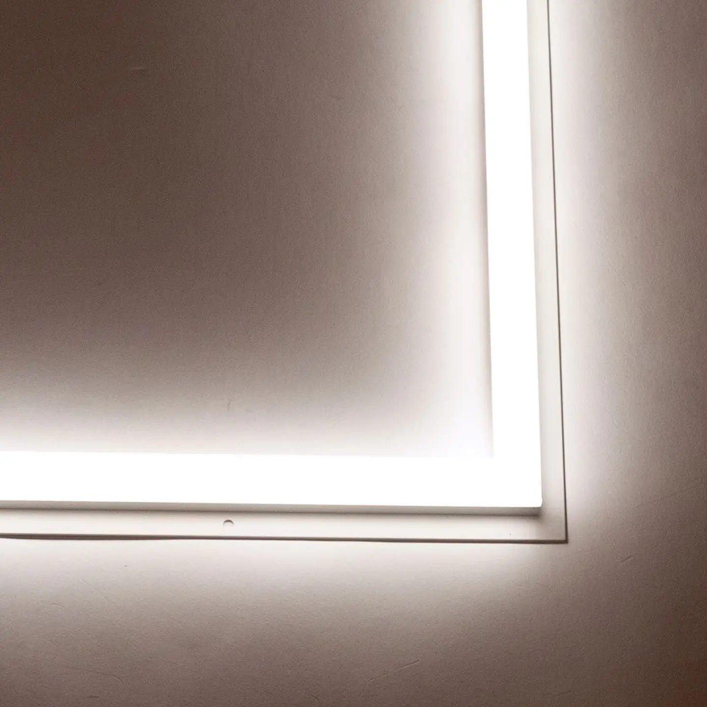 Painel LED 48W 4800Lm 4200ÂºK 60x60Cm Moldura Luminosa 40.000H [HO-LPF-6060-48W-W] 4