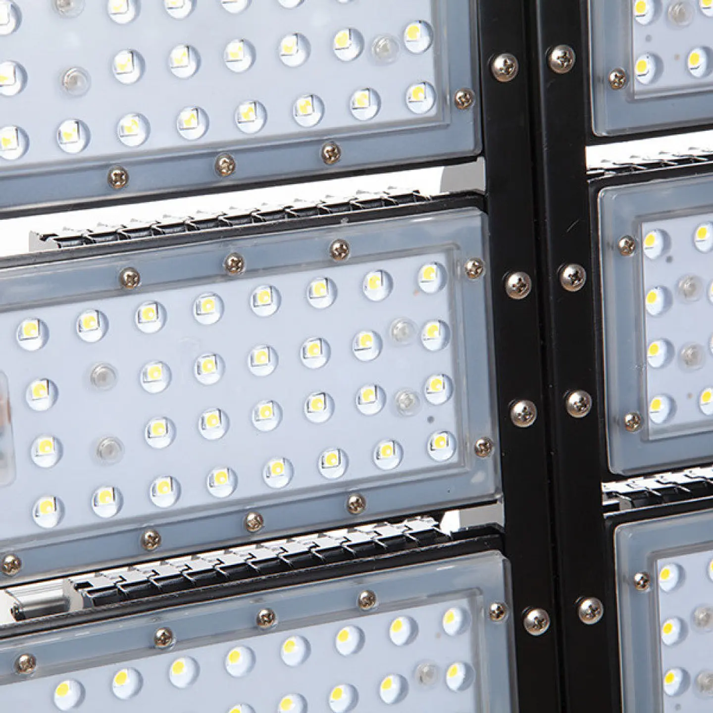 Holofote LED 500W 65.000Lm 6000ÂºK IP65 100.000H [WR-SDF- 500W-CW] 4