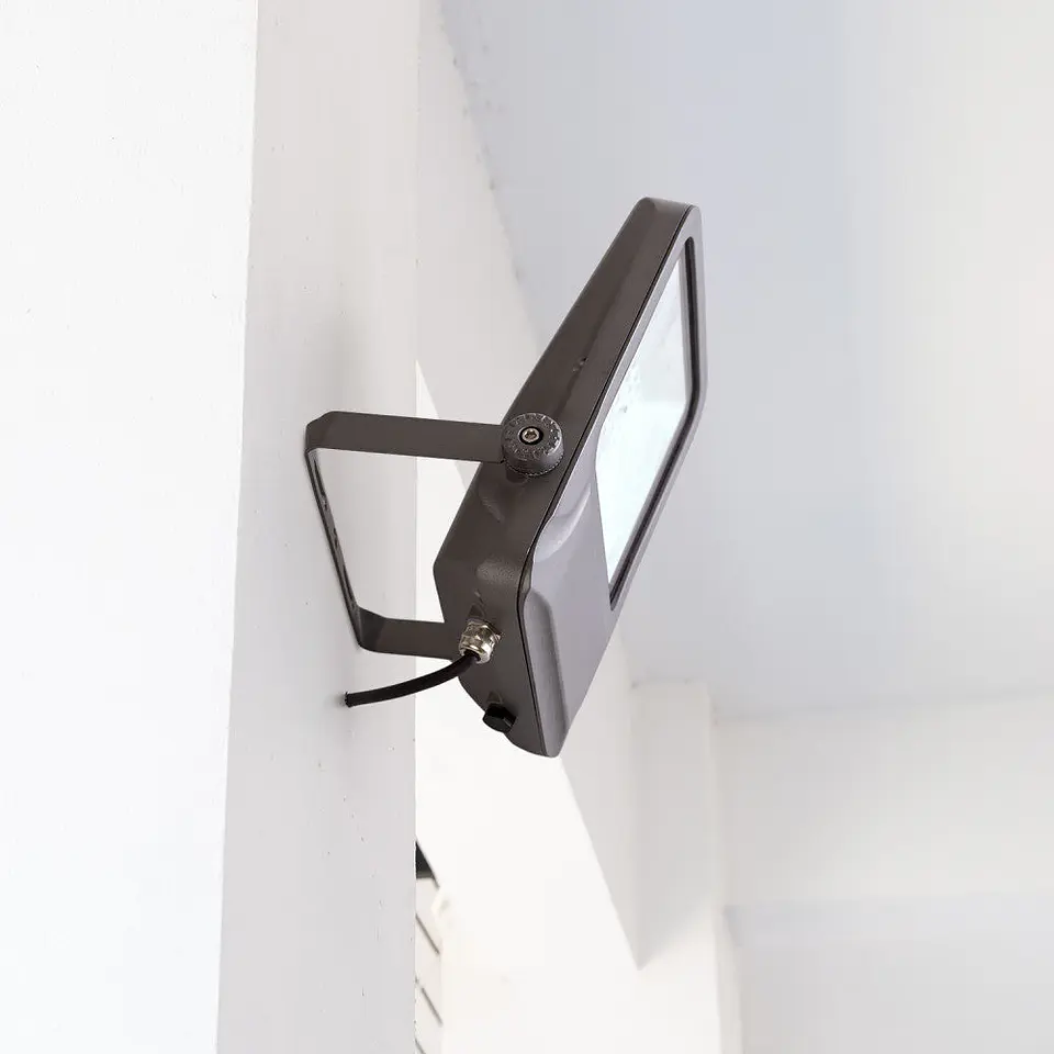 Holofote LED 50W 9000Lm 90Âº 5000ÂºK IP65 Transformador Moso 100.000H [1916-FL-J-50W-CW] 2