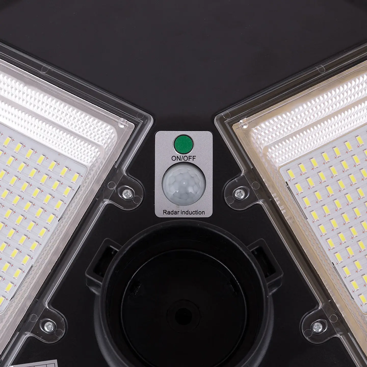 LuminÃ¡ria Solar LED 90W 9.000Lm 4000ÂºK IP67 Painel: 6V 18W Bateria: 3,2V 15000MaH [HO-SOLARSTSMD90W-W] 3