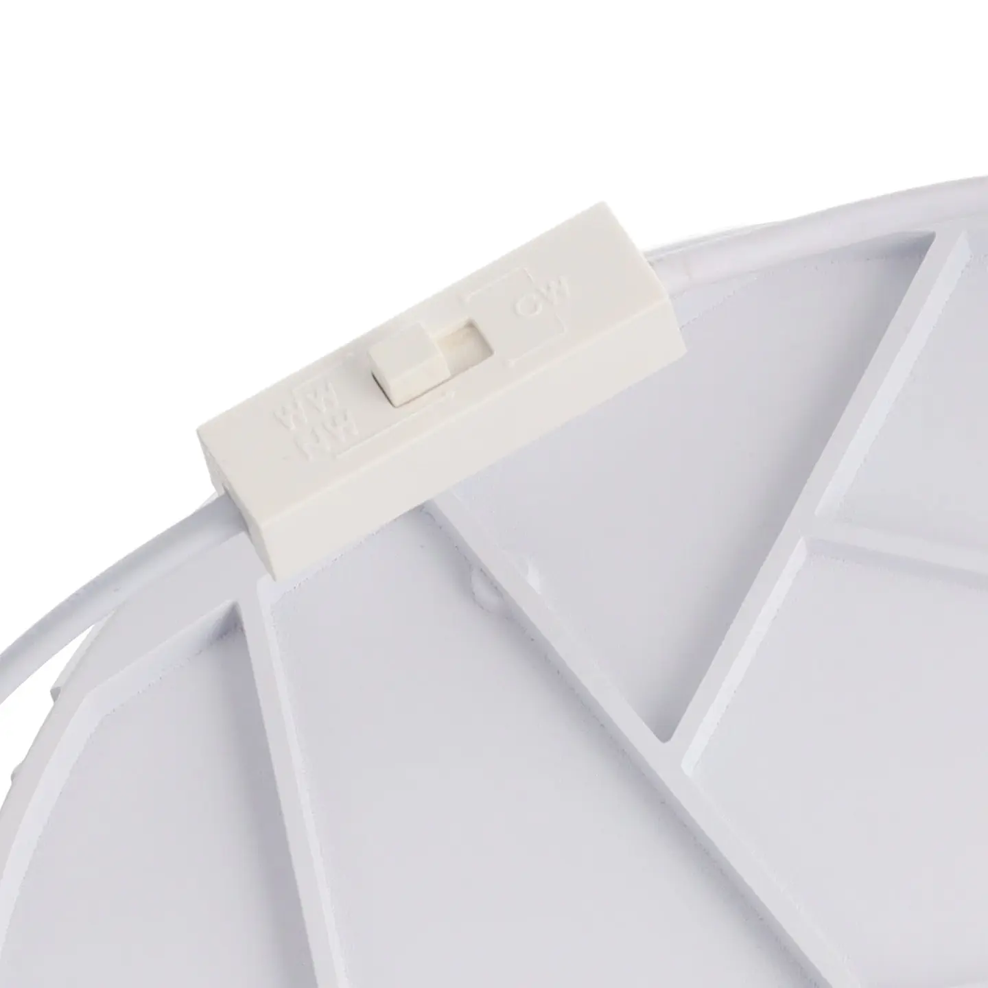 Downlight LED 30W 4 CCT (tom de luz regulÃ¡vel) 140LM/W UGR17 Driver Lifud 3