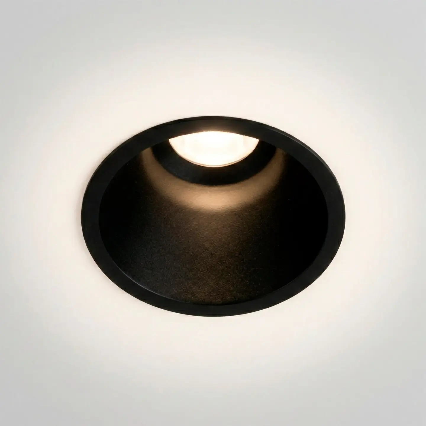 Downlight LED 30W, 90 lm/W, UGR<15, CRI>95, 4000K, Driver Lifud, 50.000 horas 6