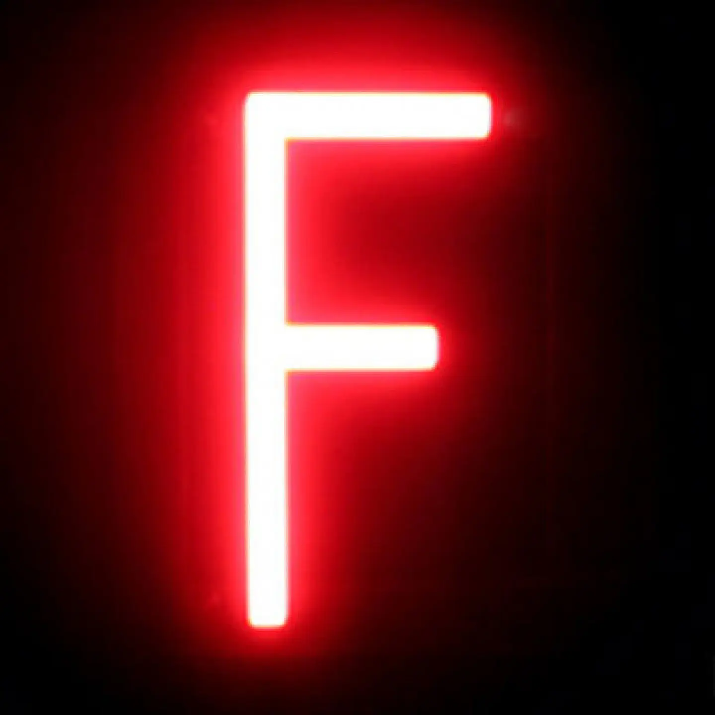 Letra LED Neon F Largura 84MmÂ Alto 161Mm Fundo 38Mm 2