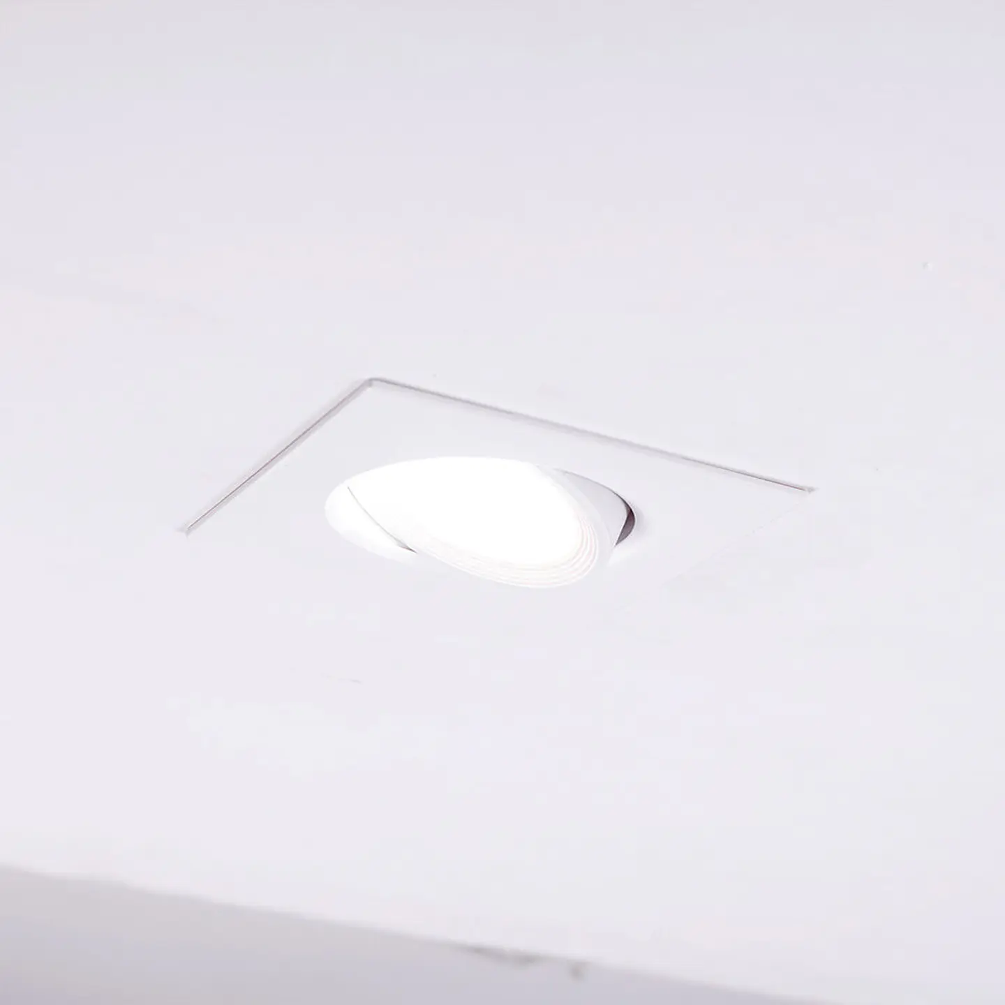 Foco Downlight LED 7W 589Lm 2700ÂºK Retangular InclinÃ¡vel 40.000H [HO-DLPL-CUAD-7W-WW] 2