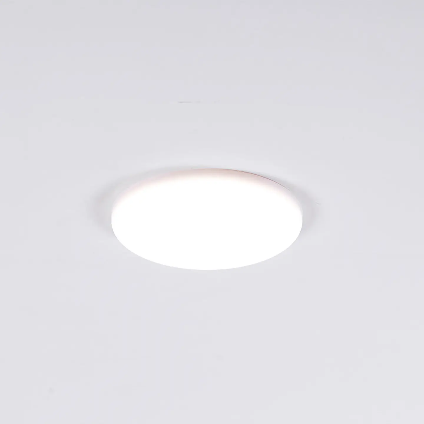 Placa LED 8W 535Lm 2700ÂºK Circular sem Moldura 40.000H [LUM-NSDL-R100-WW] 2