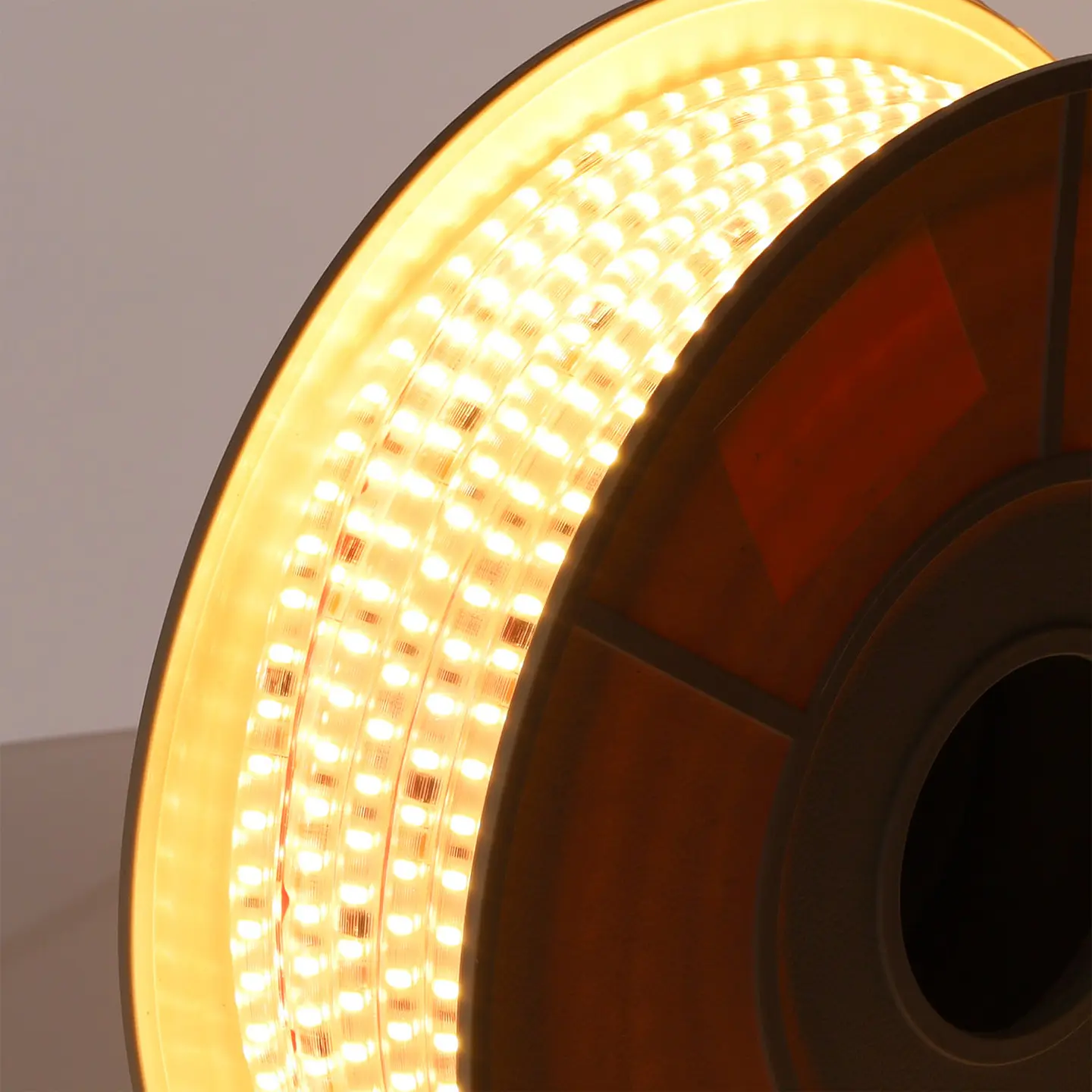 Fita de 120 LEDs/M 1500Lm/M 6000ÂºK SMD2835 Difusor MicroprismÃ¡tico Auto-retificado 220VAC IP65 x50M 40.000H 5