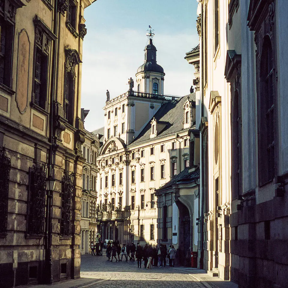 Fujifilm PROVIA 100F · 35mm · 36 exp 4