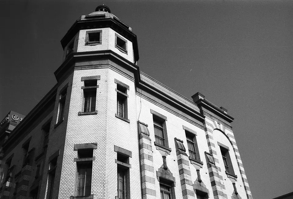Kodak T-Max 100 · 35mm · 36 exp 4