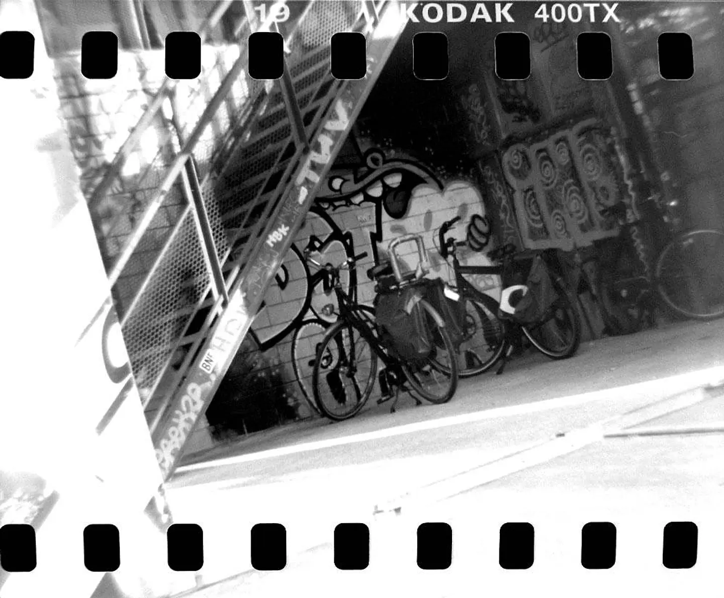 Kodak TRI-X 400TX · 35mm · 36 exp 3