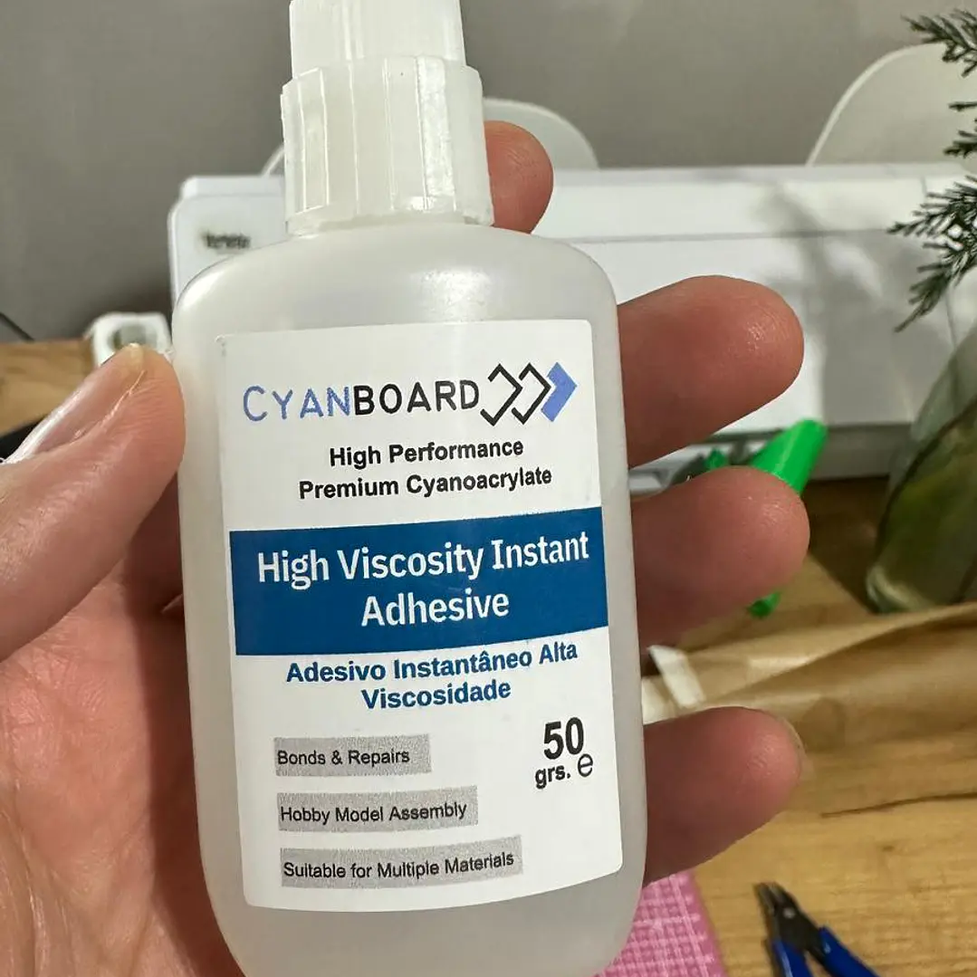 Kit: cianoacrilato alta viscosidade 50 g + ativador 200 ml 4