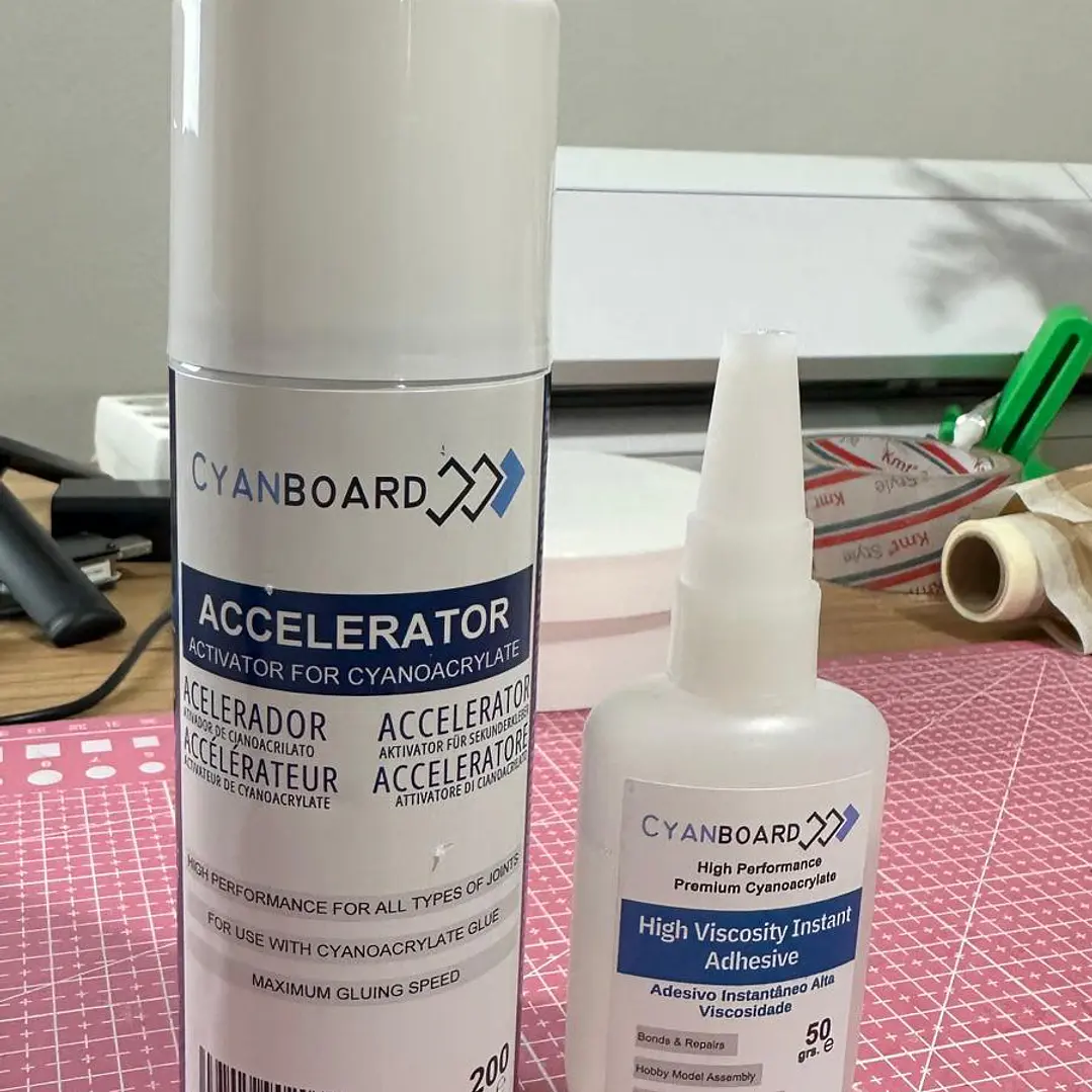 Kit: cianoacrilato alta viscosidade 50 g + ativador 200 ml 5