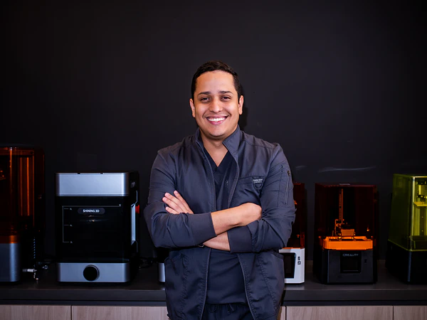 Caso de éxito Dr. Daniel Vergara: carillas definitivas impresas en 3D con resinas dentales de alta estética