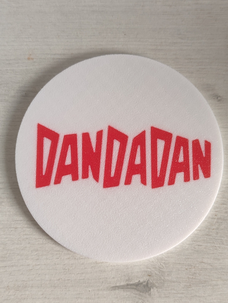 Posavaso inspirado en DanDaDan 1