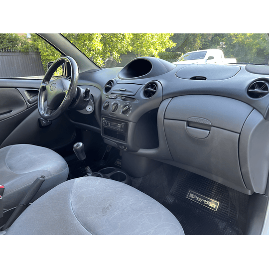 YARIS XLI 1.5 MT 2005