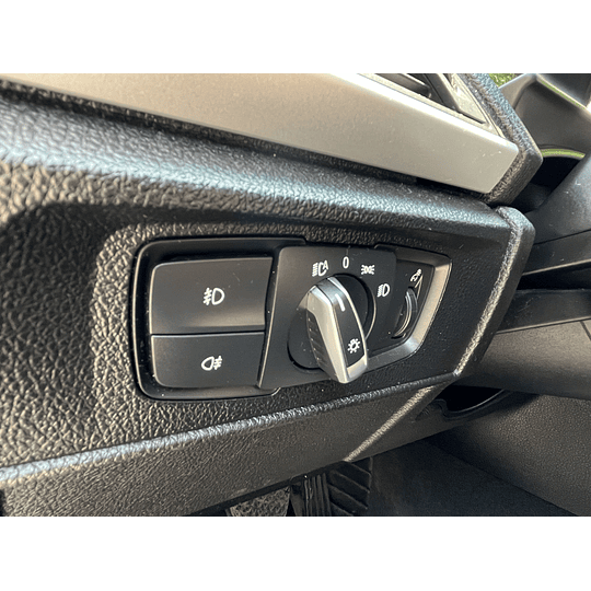 120i Lci 1.6 AT 2016