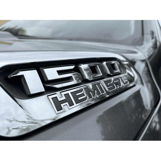 1500 Laramie 5.7 HEMI 2021