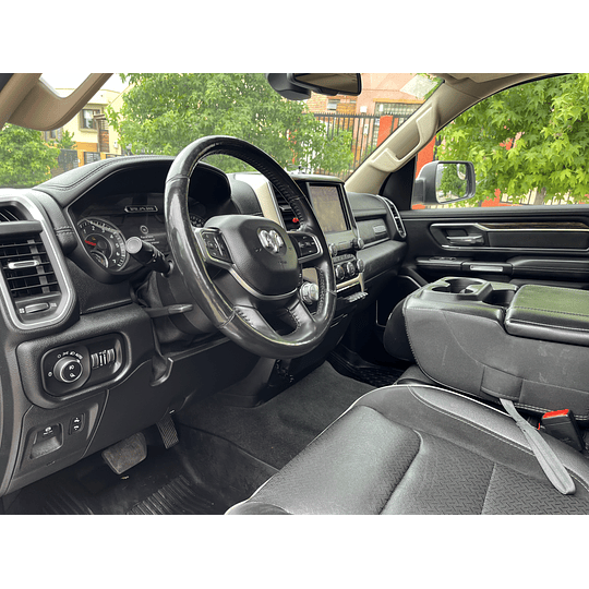 1500 Laramie 5.7 HEMI 2021