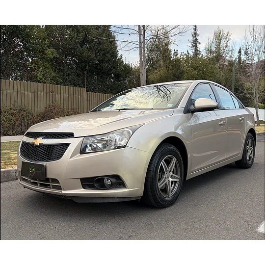 CRUZE 1.8 LS MT 2012