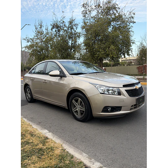CRUZE 1.8 LS MT 2012