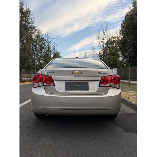 CRUZE 1.8 LS MT 2012