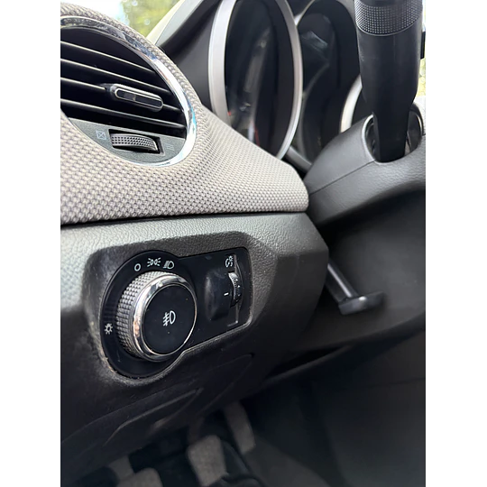 CRUZE 1.8 LS MT 2012