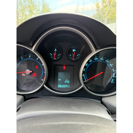CRUZE 1.8 LS MT 2012