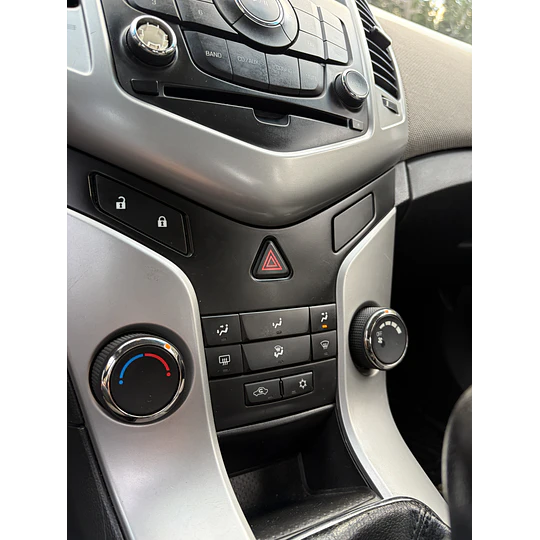 CRUZE 1.8 LS MT 2012