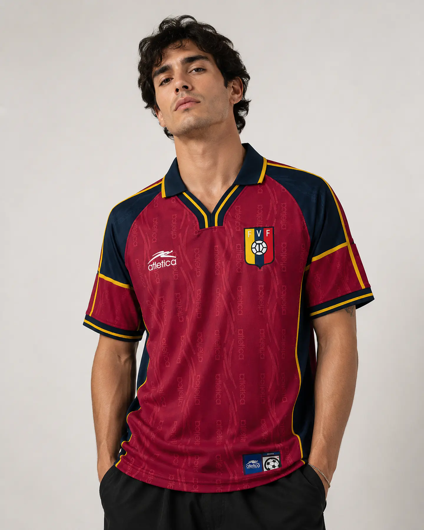 Camiseta vinotinto retro 1