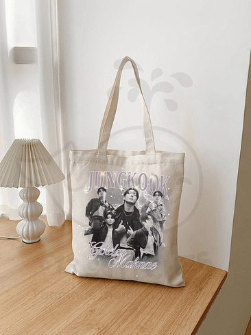 Totebag BTS  - Jungkook Golden Maknae Diseño Estilo Bootleg 3