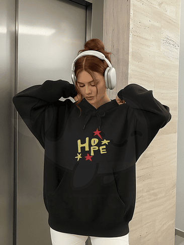 Polerón BTS - J-hope Squirrel - Diseño Amarillo/Mostaza y Rojo 1