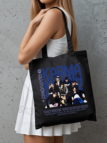 Totebag Stray Kids - KARMA OT8 Diseño Azul 1