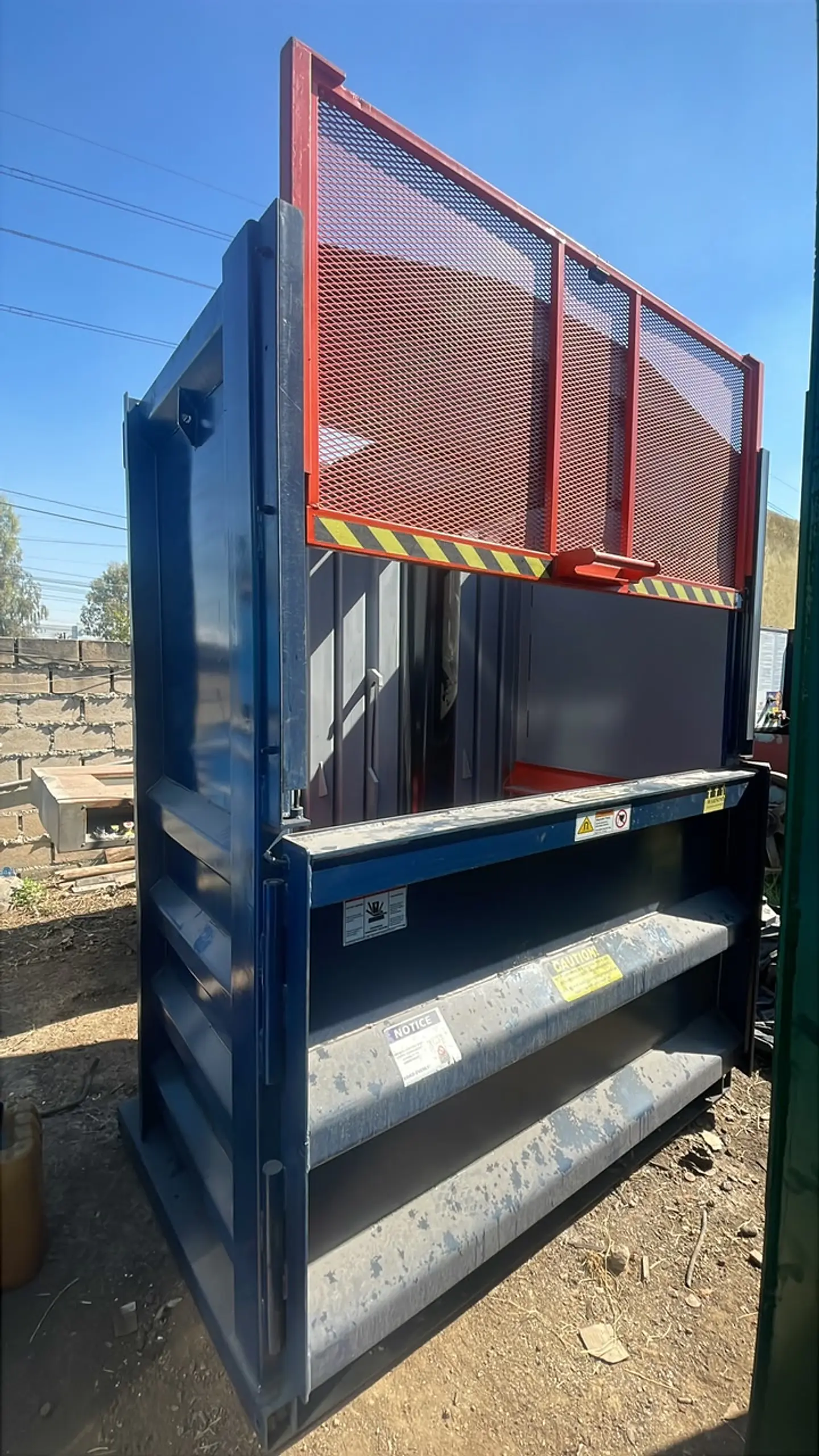 Compactadora Vertical 10 HP (equipo usado) 3
