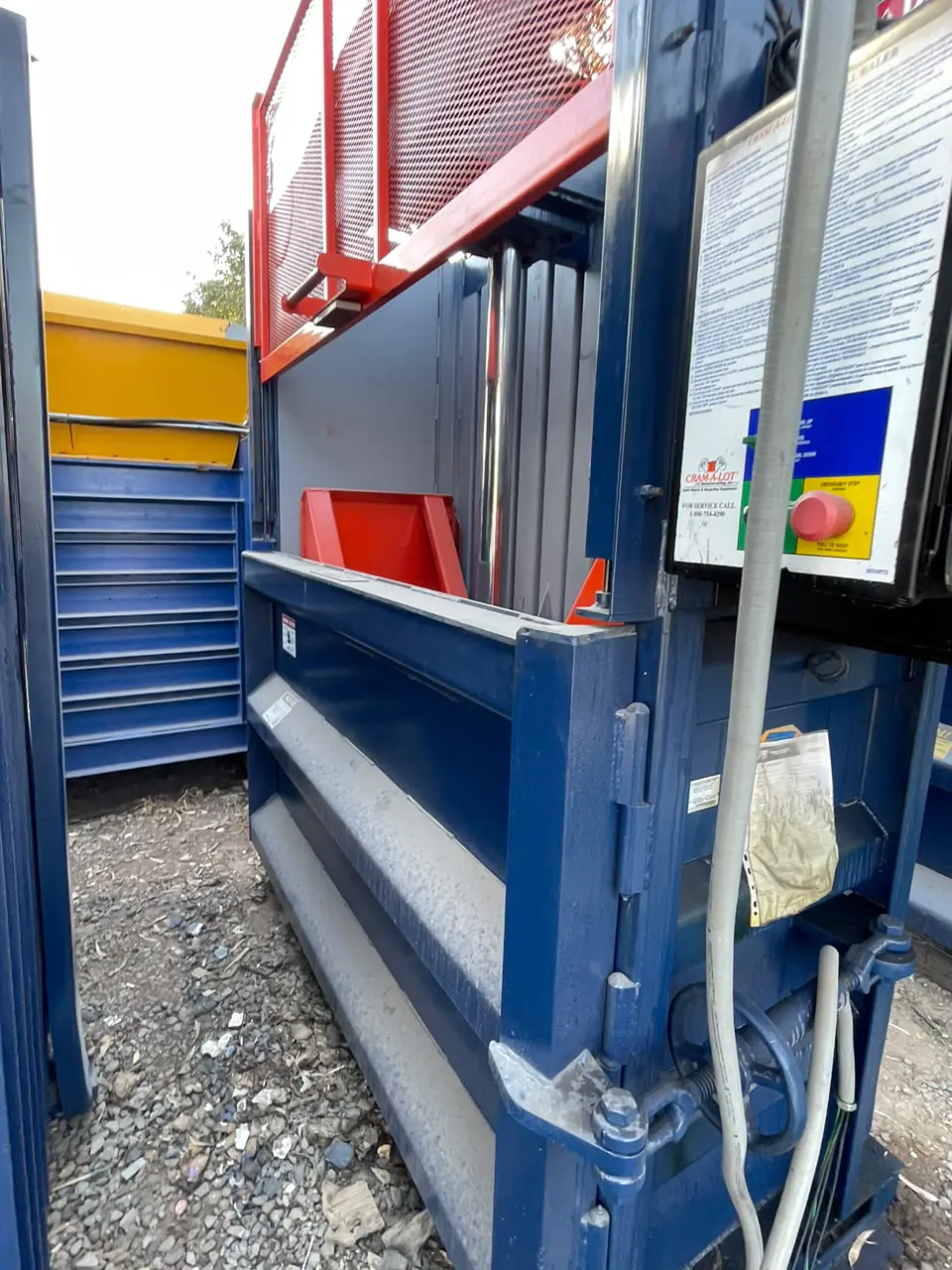 Compactadora Vertical 10 HP (equipo usado) 6