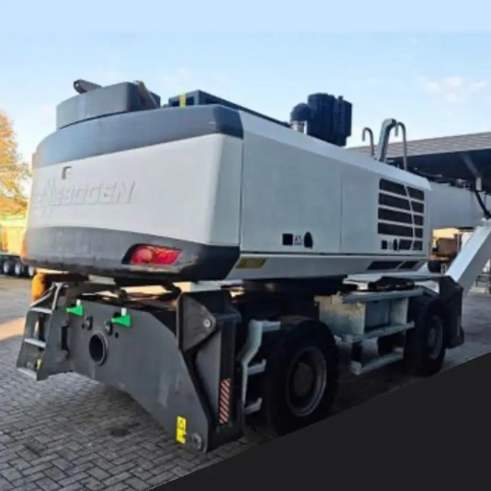 Manipulador Sennebogen 830 K17 (equipo usado) 2