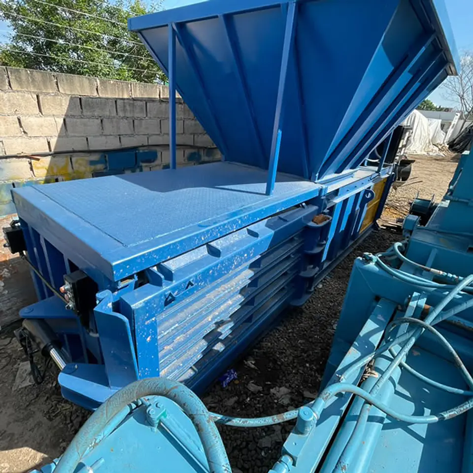 Compactadora Horizontal de Compuerta Marathon PO-91757 (equipo usado) 6