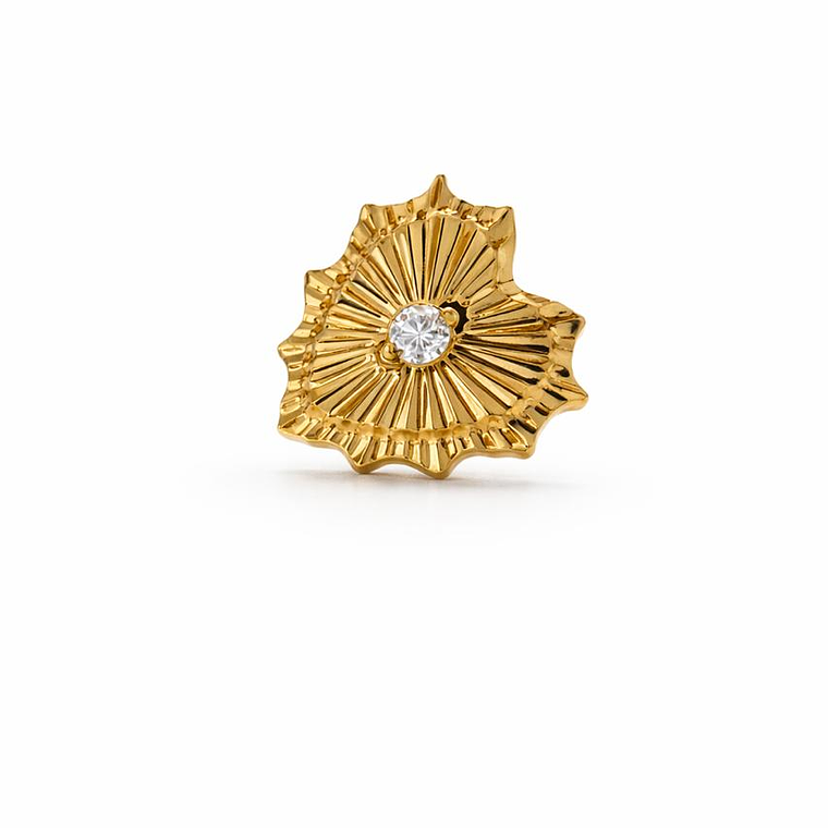 Labret de Corazón Texturizado con Punto de Luz en Oro de 14k 1