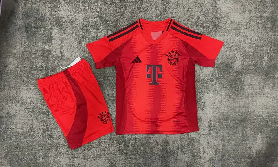 Kit Bayern I 24/25 1