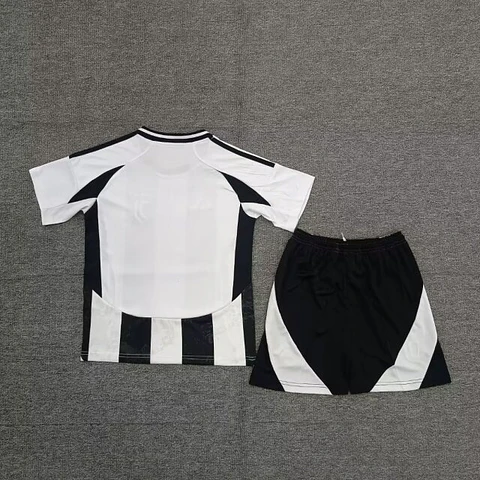 Kit Juventus I 24/25