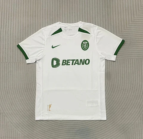 Camisola Sporting CP 24/25 - Edição Especial Taça das Taças 