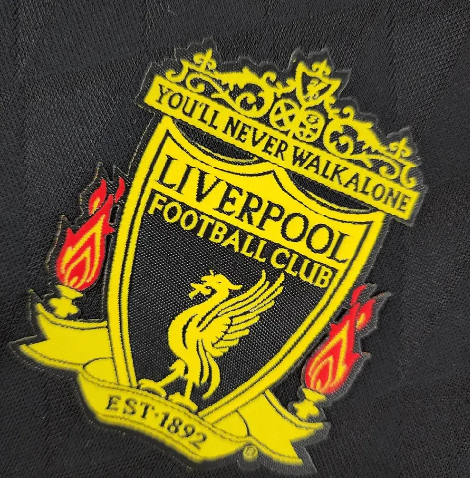 Camisola Liverpool Retro 2010 3