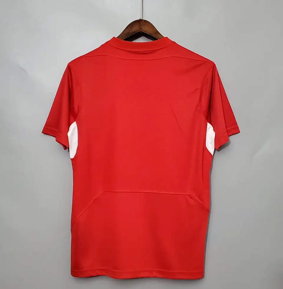 Camisola Liverpool Retro 2005 8